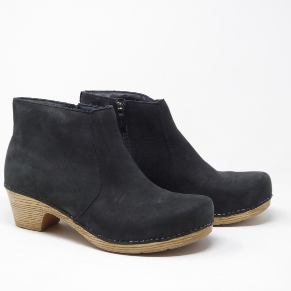 Dansko Shoes - Dansko Womens Maria Ankle Boots Black Nubuck Side Zip Clog Heel 40 / 9.5-10